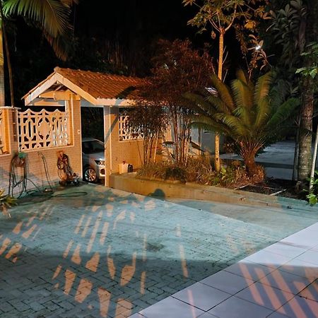 Suites Ubatuba Praia Da Lagoinha Екстериор снимка